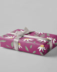 Geschenkpapier - Blumen - Magenta Hintergrund - Nr. 240